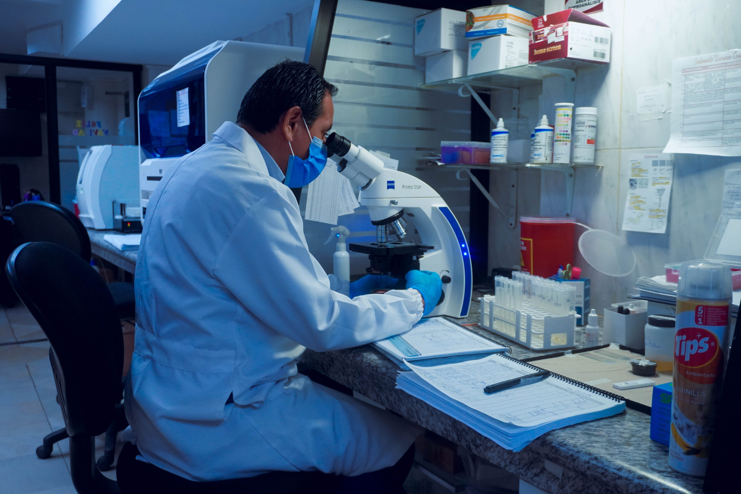 LABORATORIO CLÍNICO