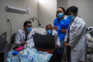 MEDICOS 2 1 1