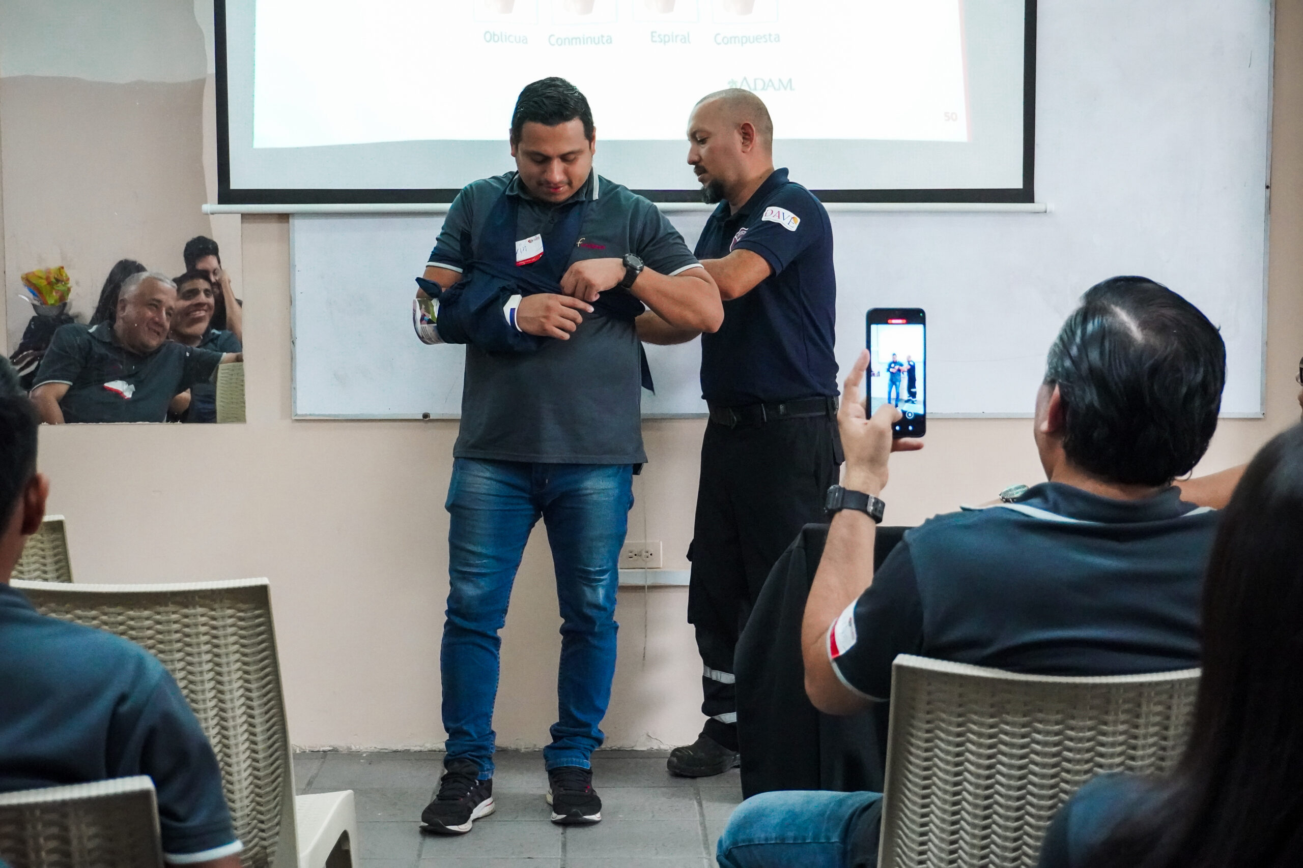 Capacitación de Brigadistas de Emergencia 102 BRIGADA DE EMERGENCIA